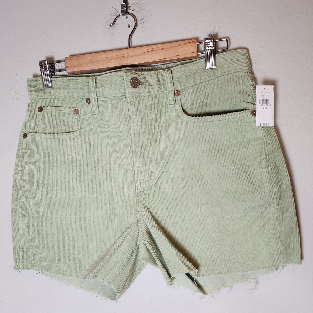 NWT Gap Green‎ Corduroy Shorts Women's Size 6